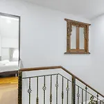K Suites River Valley Nearby Orchard